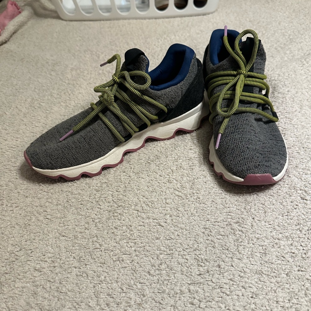 Sorel Gray and Green Sneakers with Modern Athletic Design